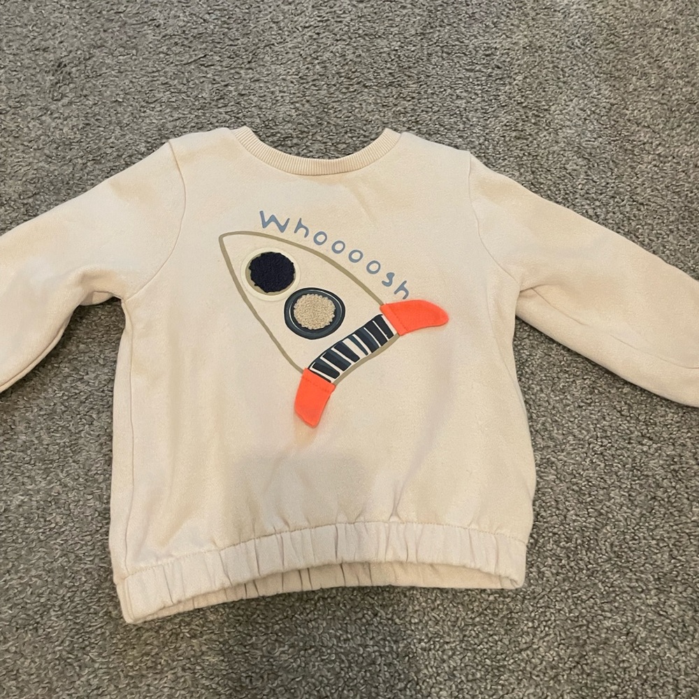 Sweatshirt